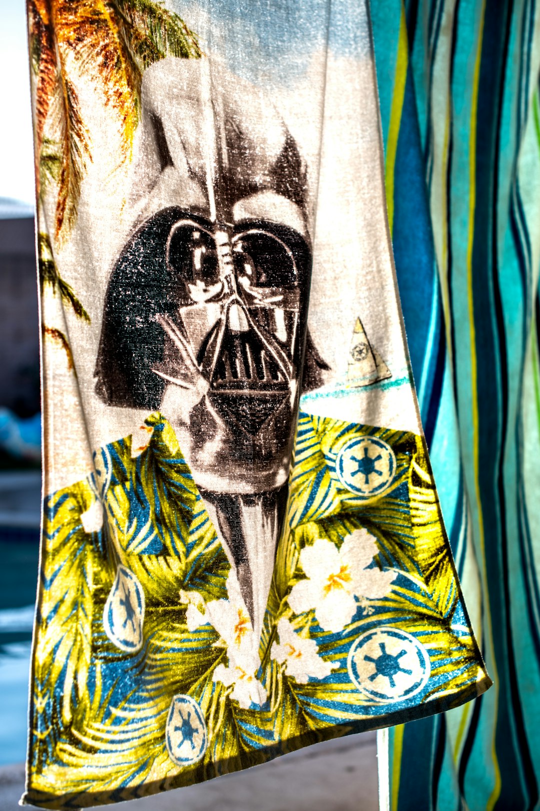 ハワイアンシャツの歴史と人気デザイン: ハワイの魅力を身近に感じる